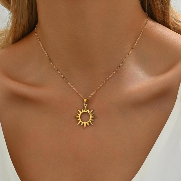 ⚡Gold Necklace for Women 18K Plated Crescent Moon Sun Horse Shoe Horn Pendant - Picture 3 of 7